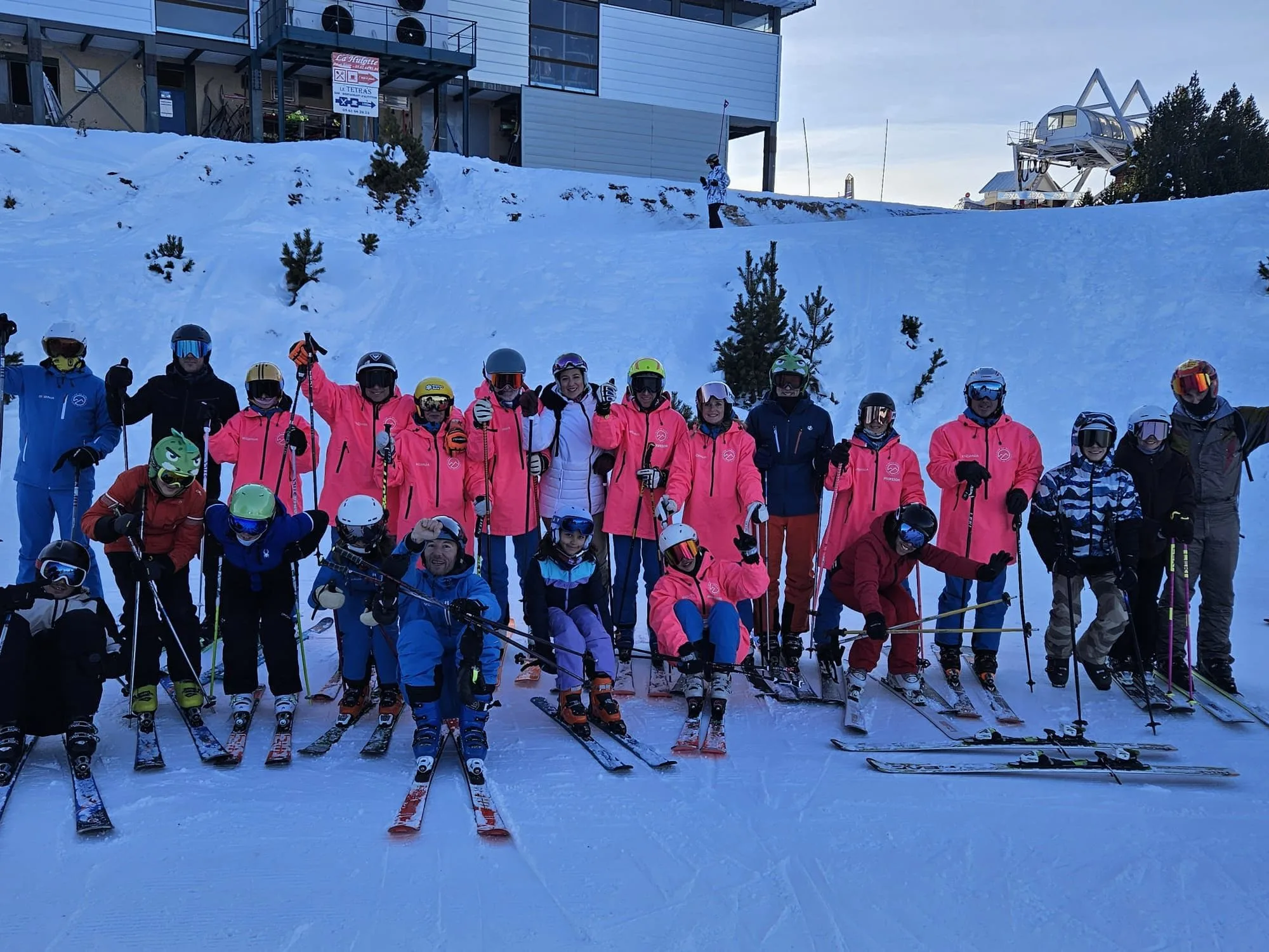 Todo el grupo del Club de Esquí Sierra de Madrid