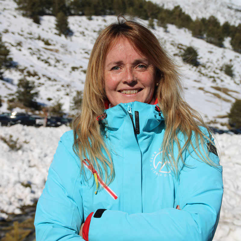 Natalia González, Coordinación y logística del Club de Esquí Sierra de Madrid