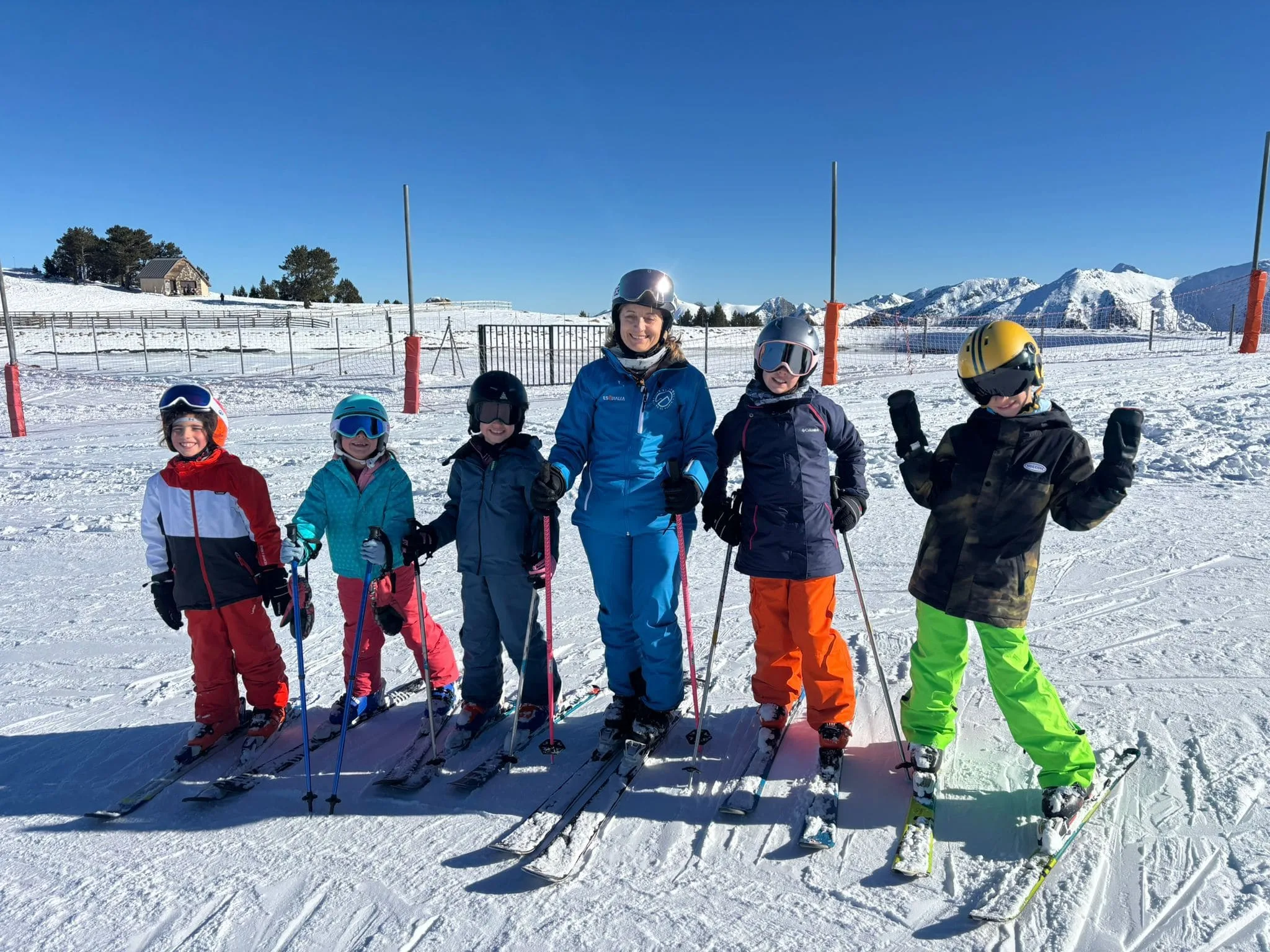 Los más pequeños del grupo en la nieve de Sierra Nevada